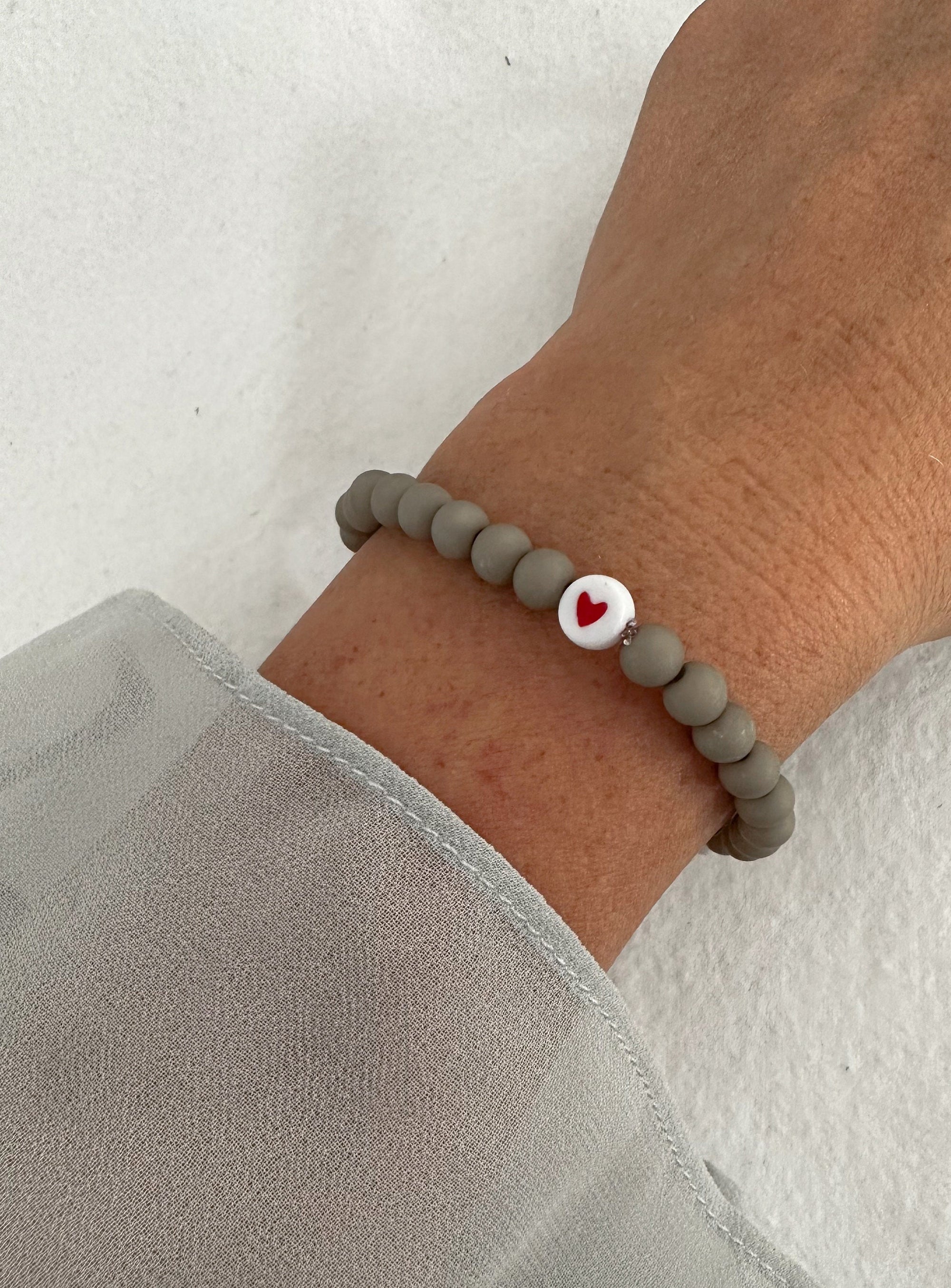 Personalisierbares Armband für Damen Namensarmband Buchstaben | Handgemachter Schmuck Wunschname | Armband Geschenk Freundin