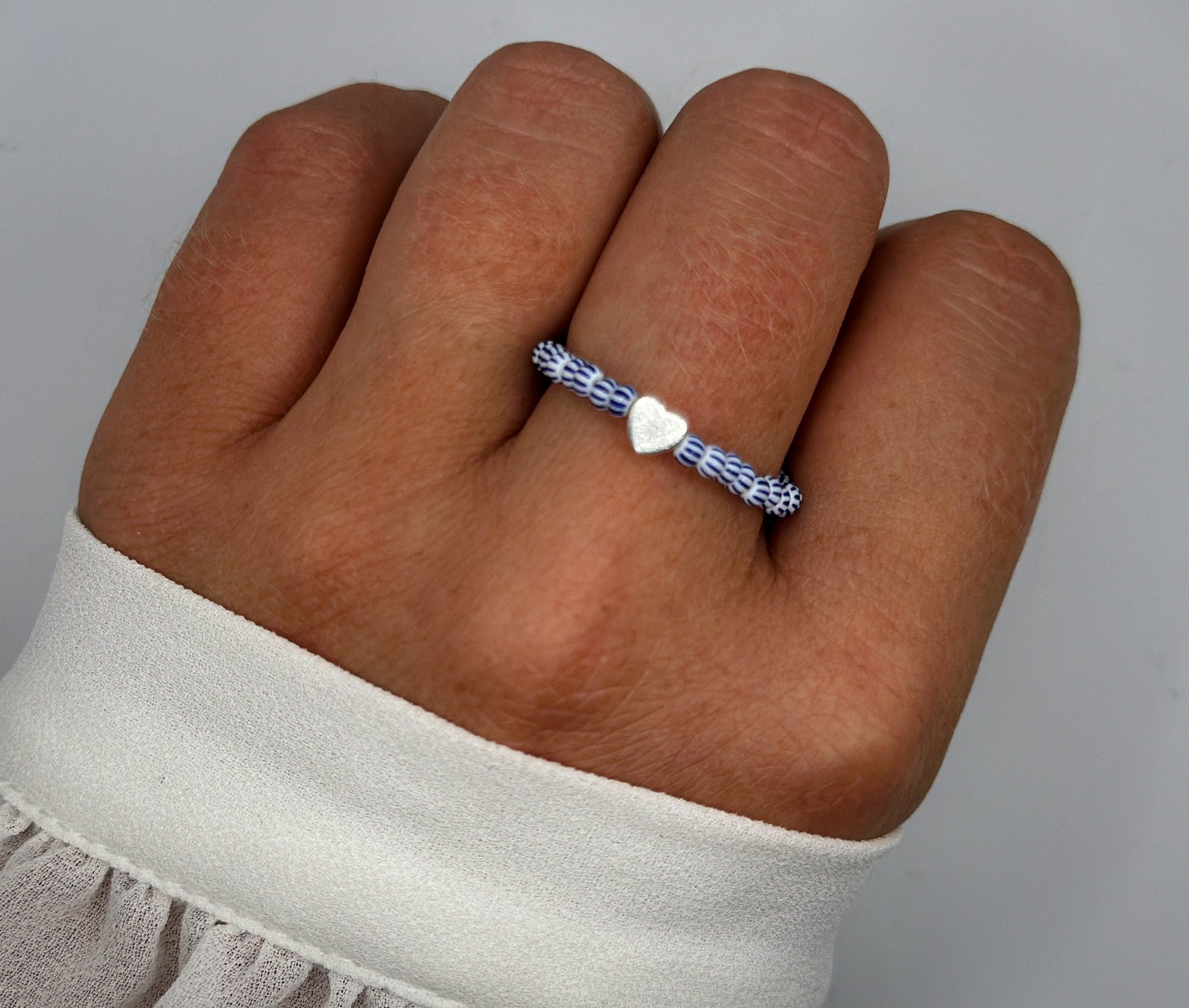 Ring für Damen aus gestreiften (Preciosa-)Rocailles und Herz | Maritimer Sommerschmuck | Ring Geschenk Freundin