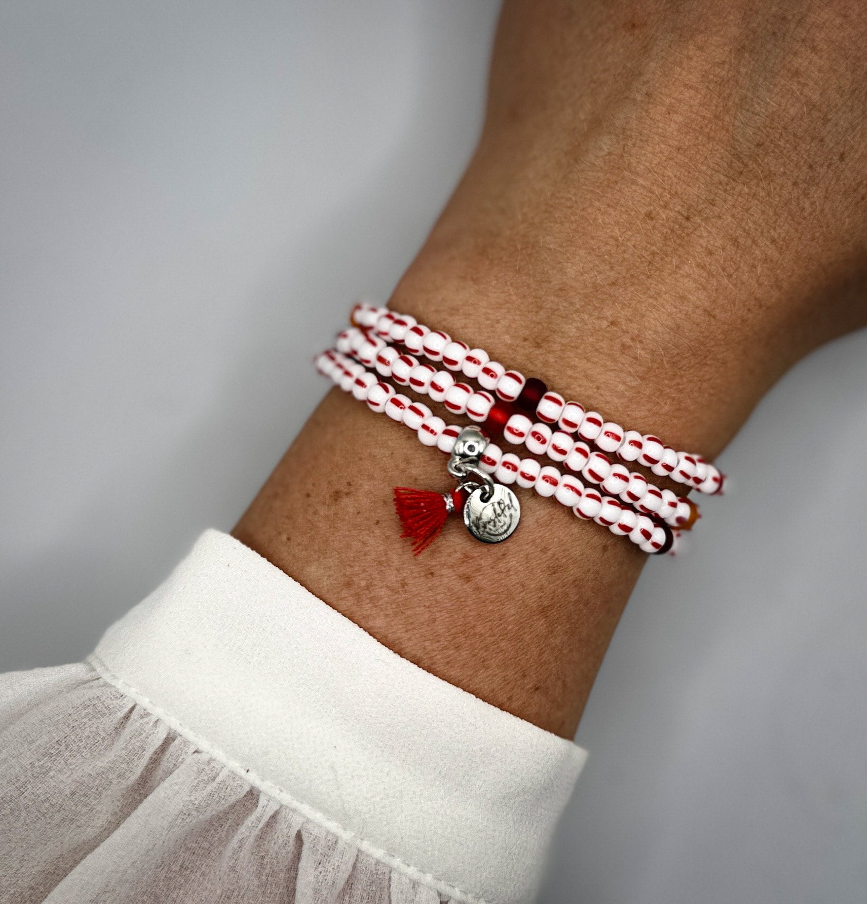 Wickelarmband für Damen aus Preciosa-Rocailles und Quaste | Handgemachter Schmuck für den Sommer | Armband Geschenk Freundin